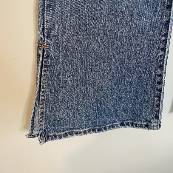 Flared Out Jeans by Willow & Root /Buckle 25x30 Ultra High Rise Med Wash Women’s - Picture 2 of 10